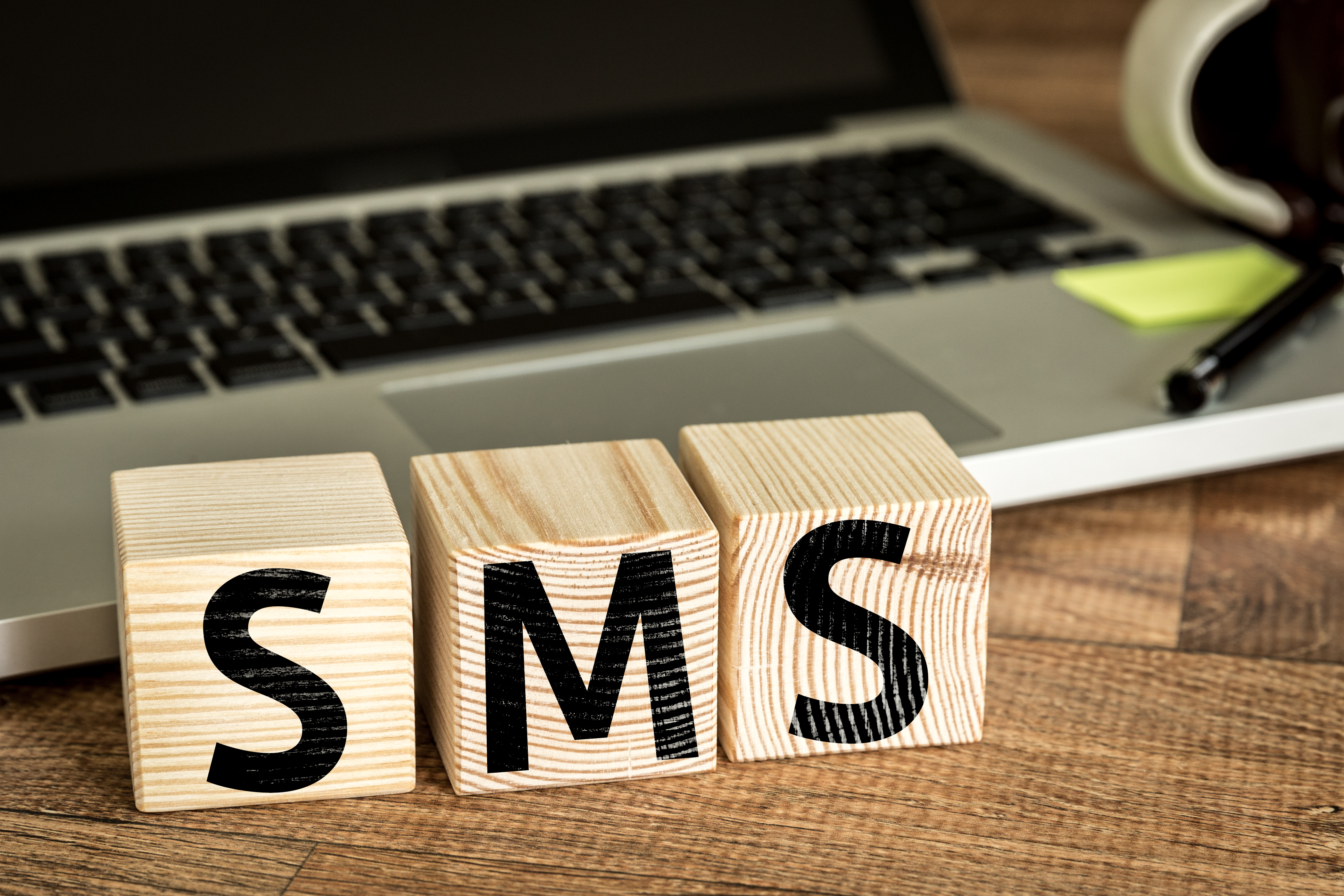 Comprendre le prix d'une campagne SMS pour optimiser son budget marketing