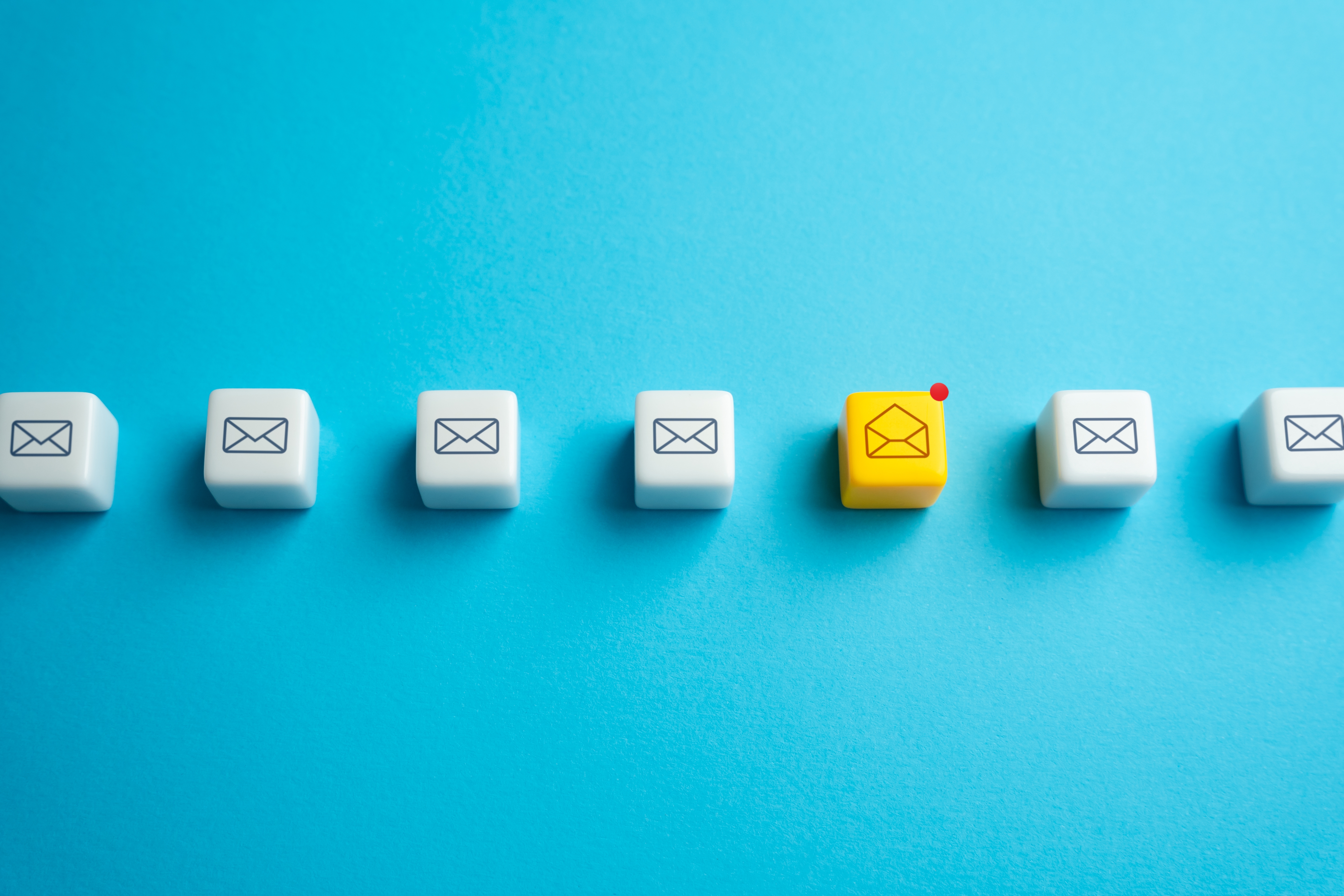 Trouver le meilleur moment pour programmer une campagne SMS efficace